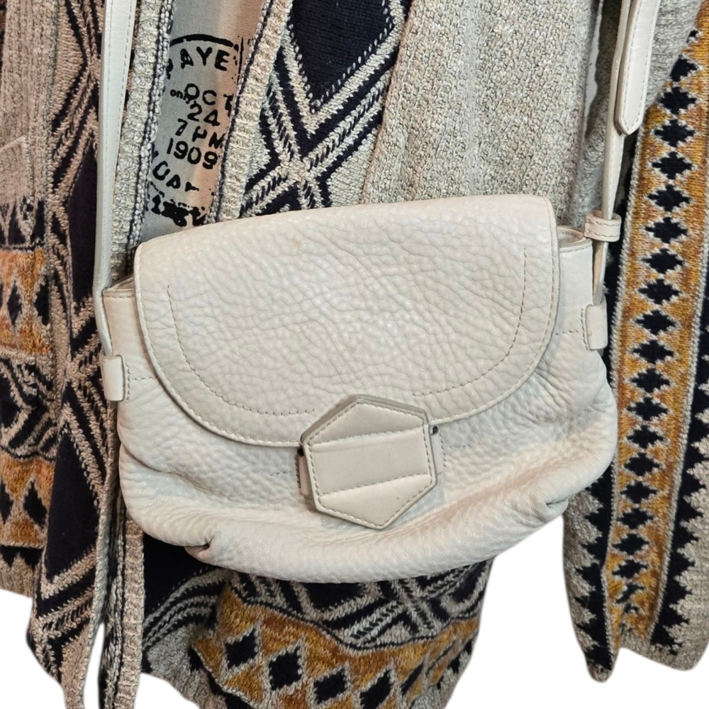 Marc By Marc Jacobs White Crossbody Bag Pebbled Leather 9 X 6 Inches